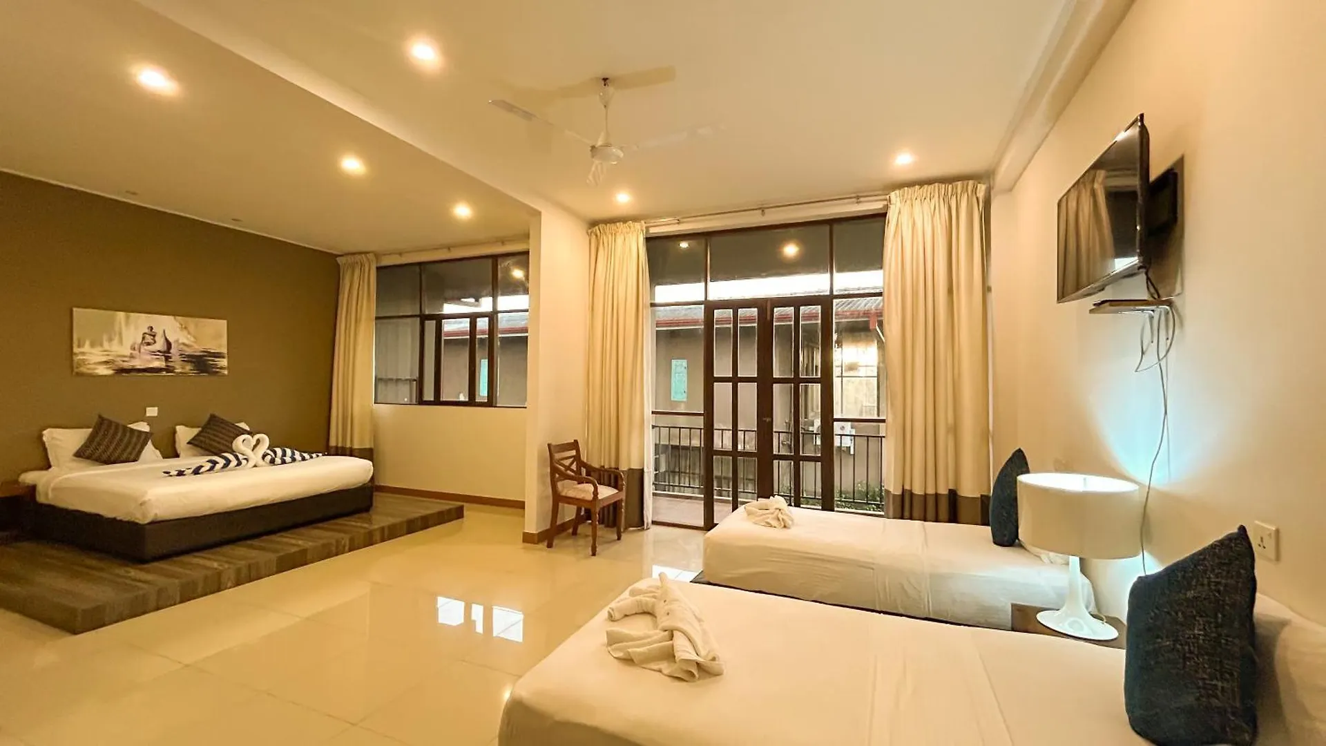 Hotel Blue Sea Negombo