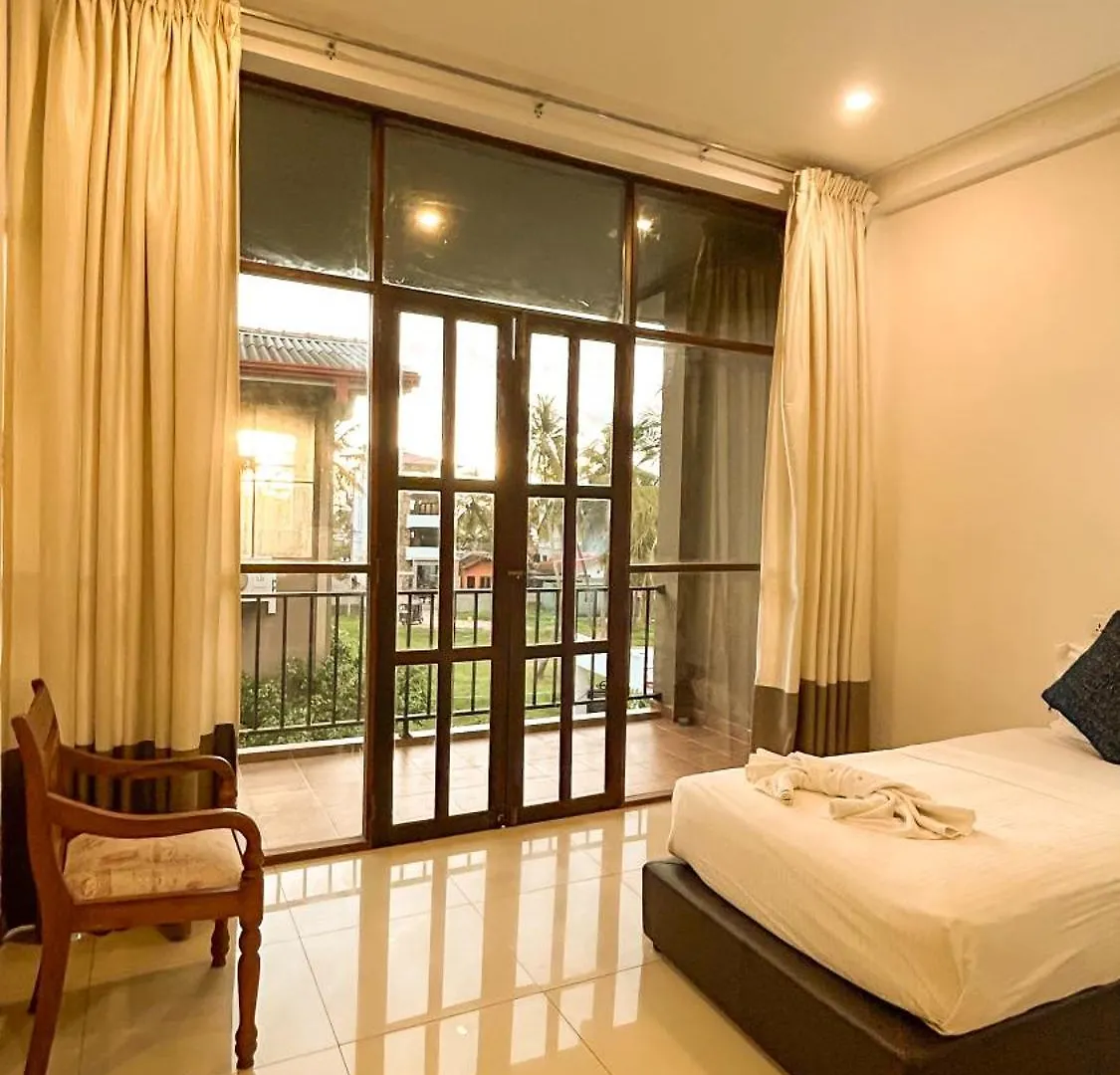 Hotel Blue Sea Negombo