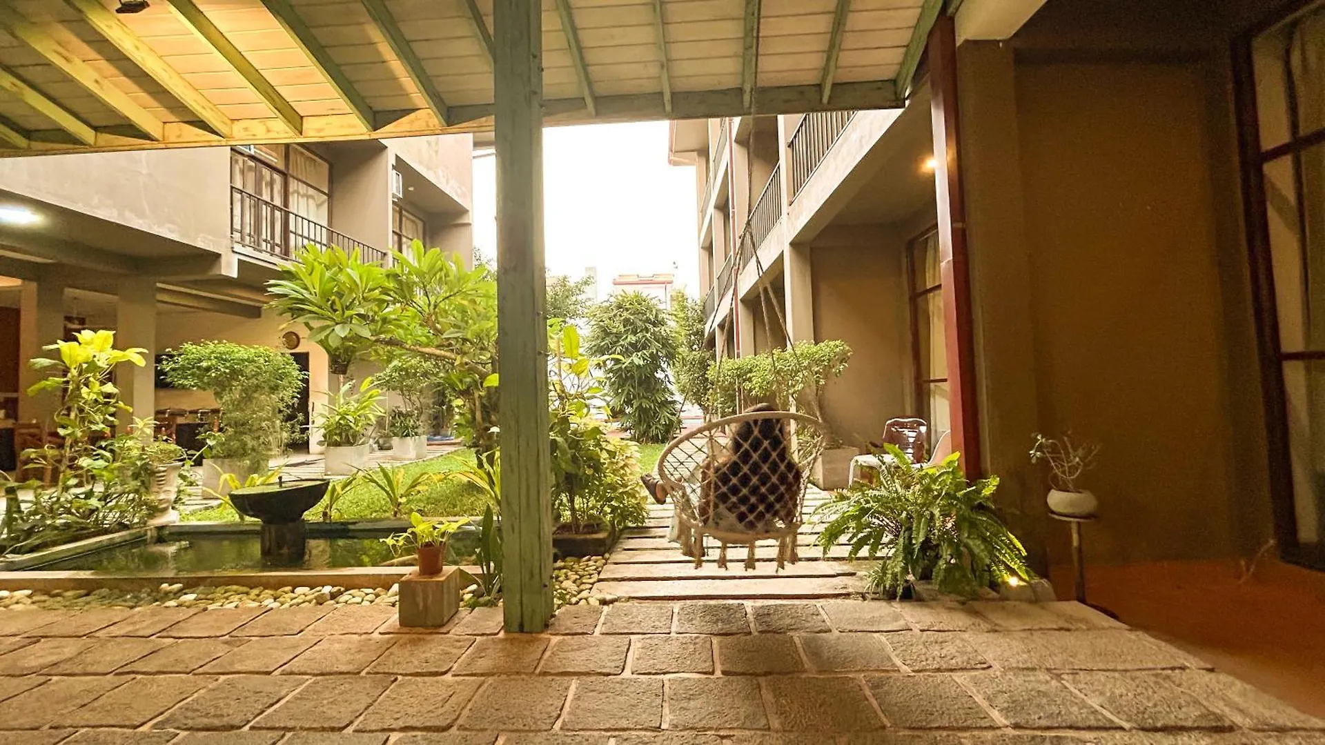 Hotel Blue Sea Negombo 3*,  Sri Lanka