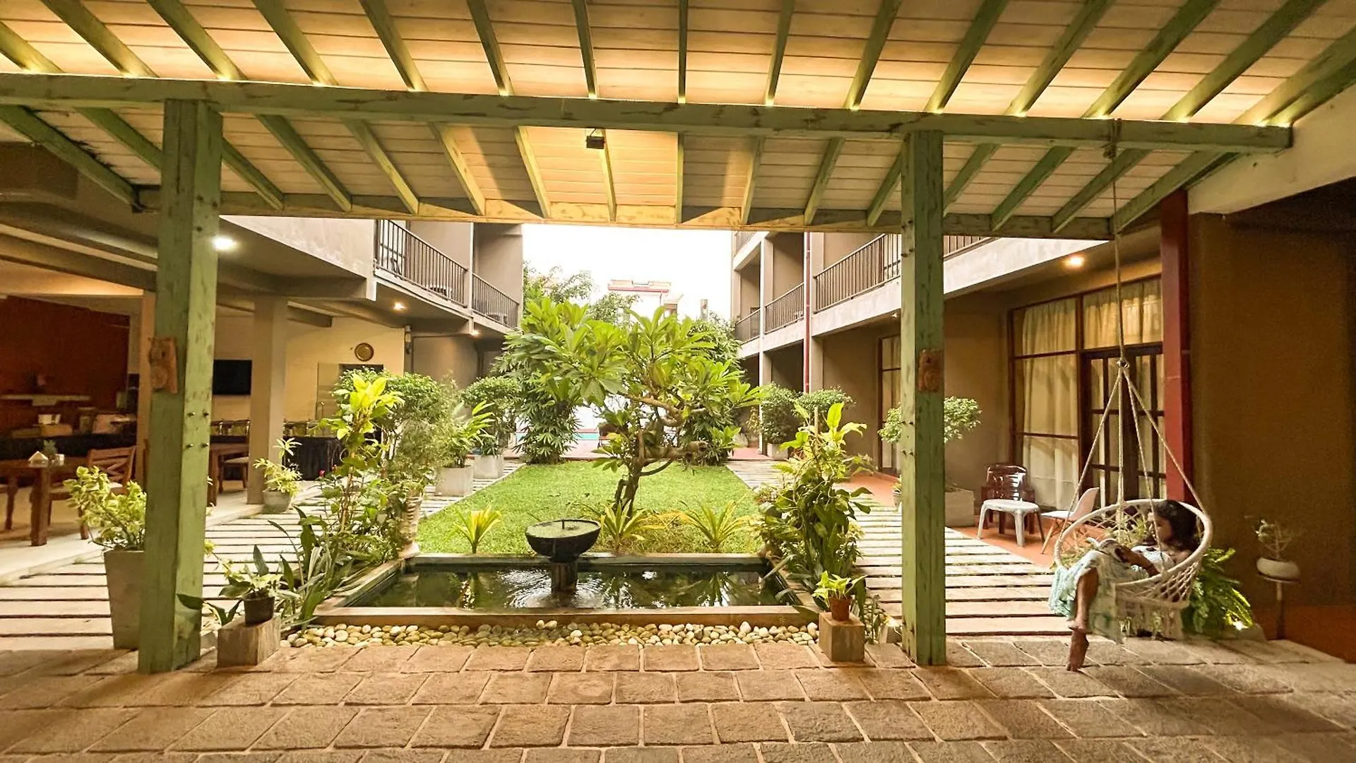 Hotel Blue Sea Negombo